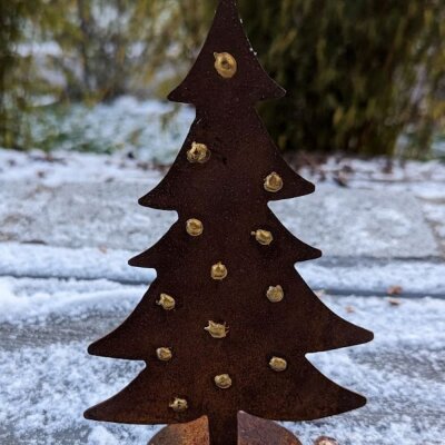 Tannenbaum mit Goldpunkten - Edelrost